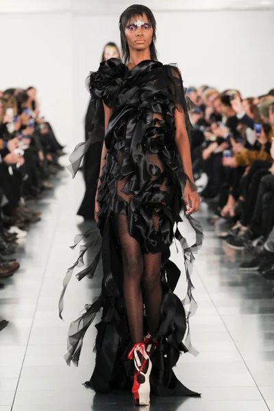 Look 9